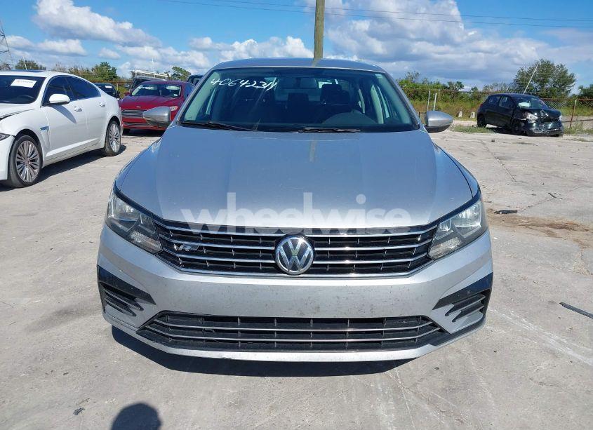 Photo 12 of 2016 Volkswagen Passat 1.8T R-LINE W/COMFORT PKG (VIN 1VWAT7A3XGC043635)