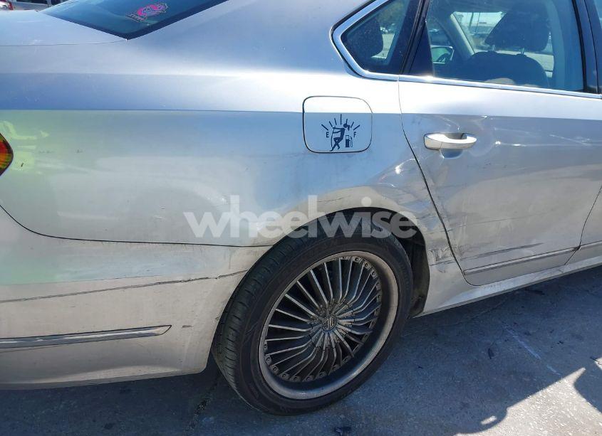 Photo 6 of 2016 Volkswagen Passat 1.8T R-LINE W/COMFORT PKG (VIN 1VWAT7A3XGC043635)