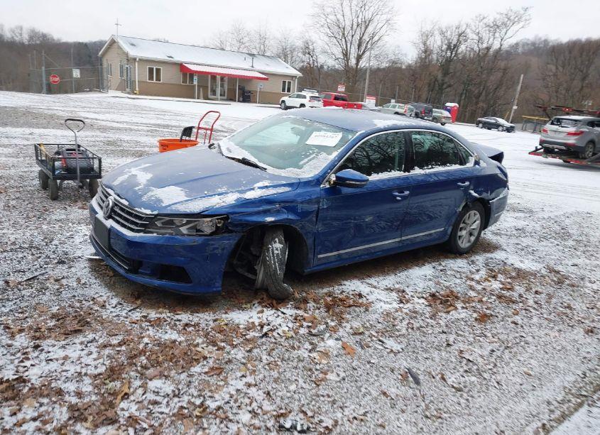 Photo 2 of 2016 Volkswagen Passat 1.8T S (VIN 1VWAT7A3XGC052142)