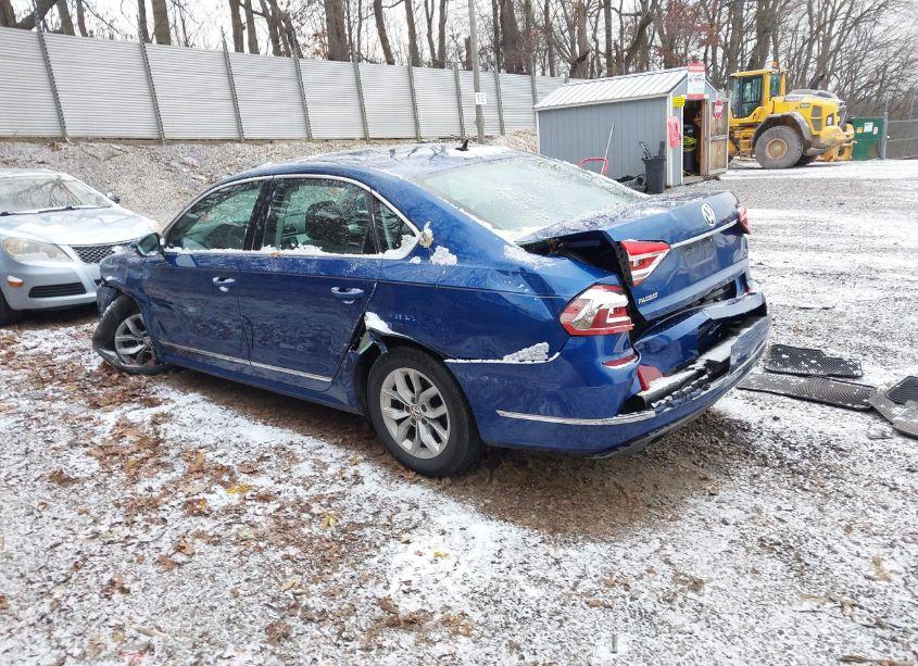 Photo 3 of 2016 Volkswagen Passat 1.8T S (VIN 1VWAT7A3XGC052142)