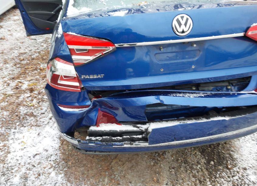 Photo 6 of 2016 Volkswagen Passat 1.8T S (VIN 1VWAT7A3XGC052142)