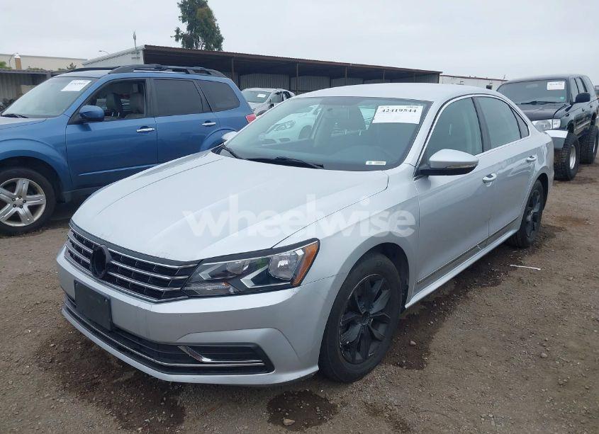 Photo 6 of 2016 Volkswagen Passat 1.8T S (VIN 1VWAT7A3XGC055364)