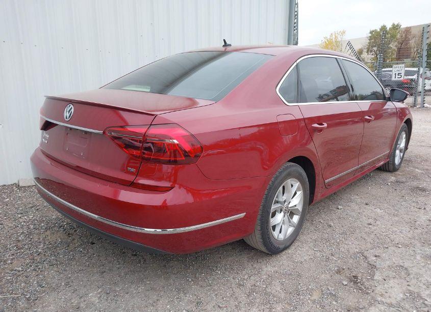 Photo 4 of 2017 Volkswagen Passat 1.8T S (VIN 1VWAT7A3XHC042423)