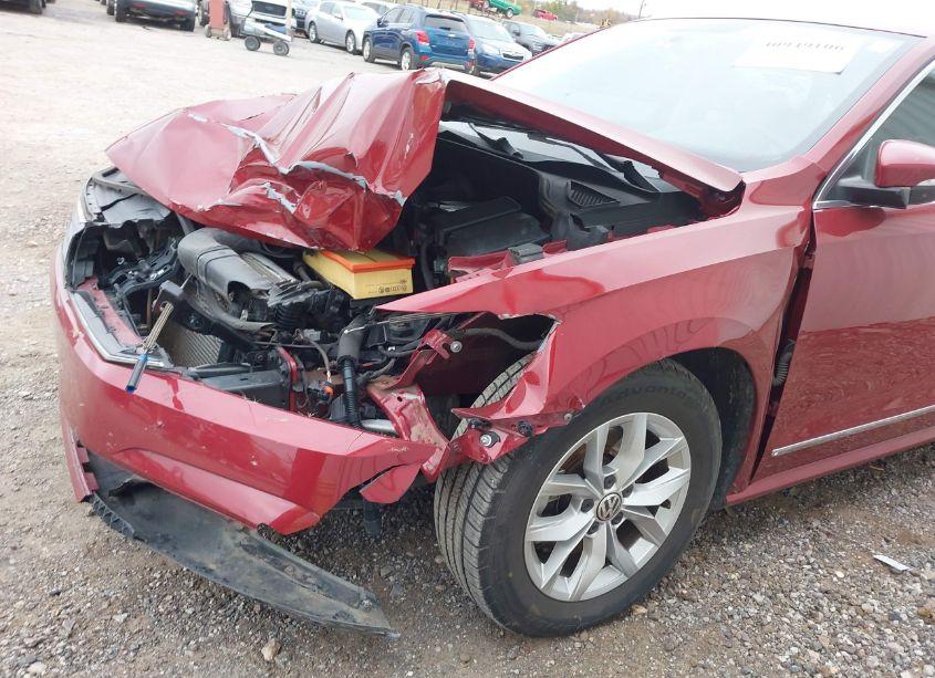 Photo 6 of 2017 Volkswagen Passat 1.8T S (VIN 1VWAT7A3XHC042423)