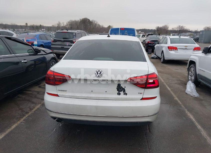 Photo 17 of 2017 Volkswagen Passat 1.8T S (VIN 1VWAT7A3XHC067757)