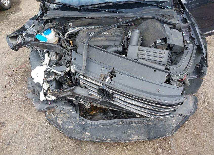 Photo 10 of 2017 Volkswagen Passat 1.8T S (VIN 1VWAT7A3XHC072151)