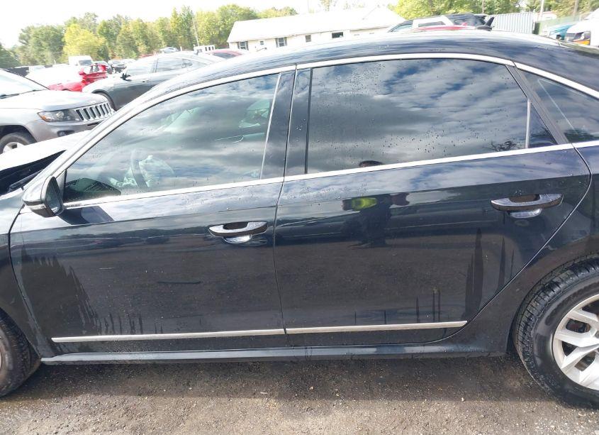 Photo 15 of 2017 Volkswagen Passat 1.8T S (VIN 1VWAT7A3XHC072151)