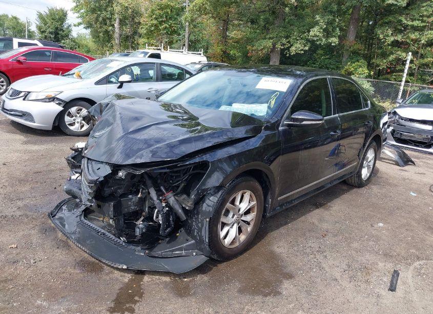 Photo 2 of 2017 Volkswagen Passat 1.8T S (VIN 1VWAT7A3XHC072151)