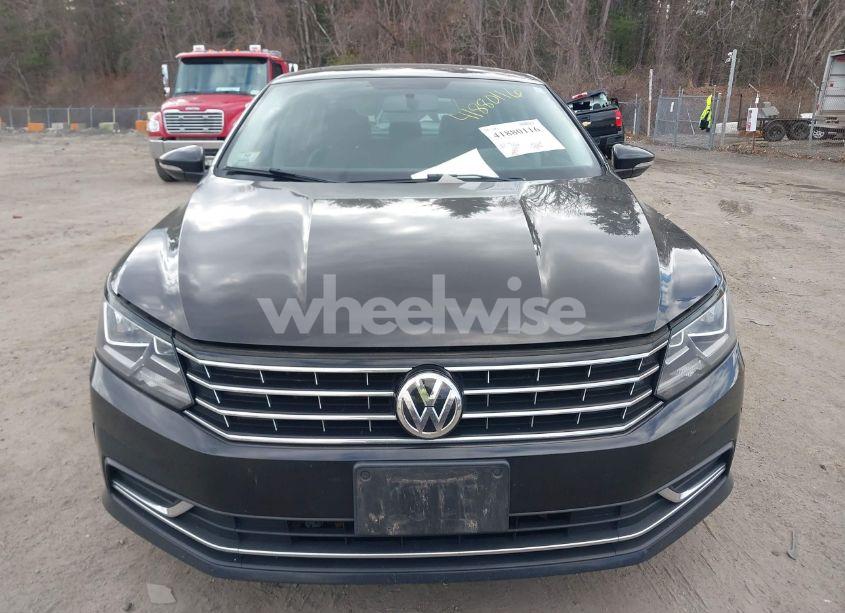 Photo 12 of 2018 Volkswagen Passat 2.0T SE (VIN 1VWBA7A30JC027347)