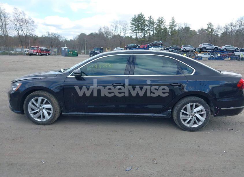 Photo 14 of 2018 Volkswagen Passat 2.0T SE (VIN 1VWBA7A30JC027347)