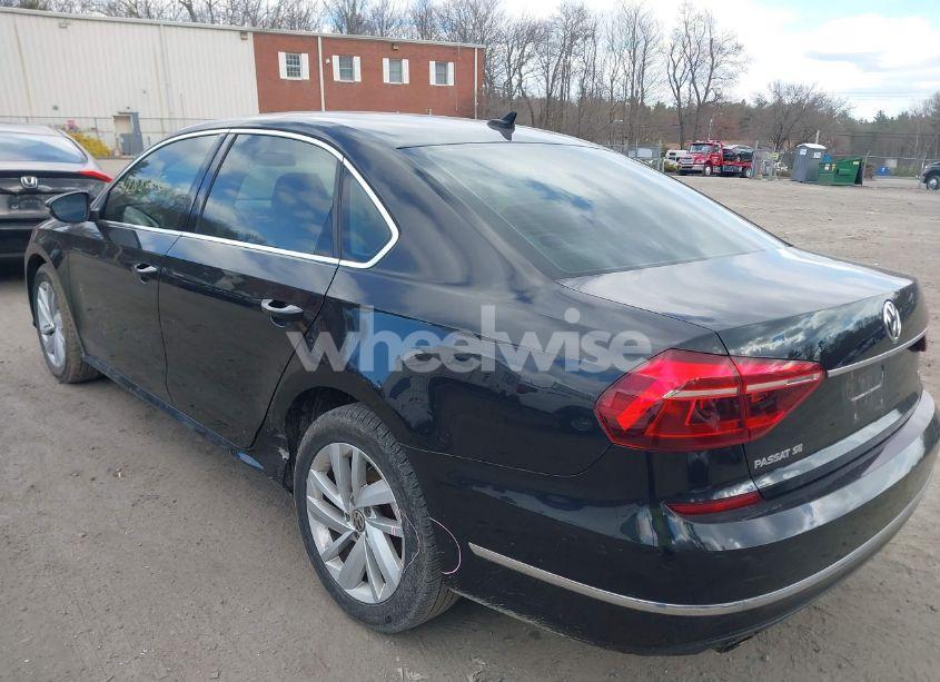 Photo 3 of 2018 Volkswagen Passat 2.0T SE (VIN 1VWBA7A30JC027347)
