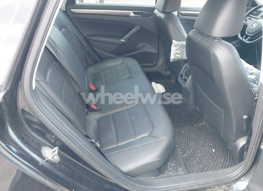 Photo 8 of 2018 Volkswagen Passat 2.0T SE (VIN 1VWBA7A30JC027347)