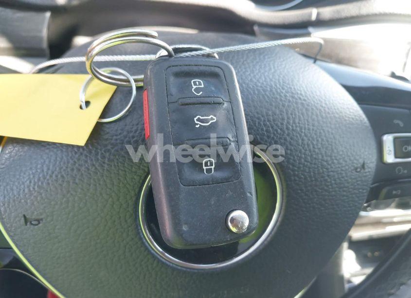 Photo 11 of 2018 Volkswagen Passat 2.0T SE (VIN 1VWBA7A30JC044830)