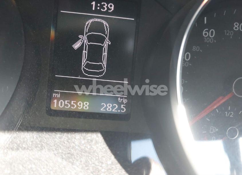 Photo 16 of 2018 Volkswagen Passat 2.0T SE (VIN 1VWBA7A30JC044830)