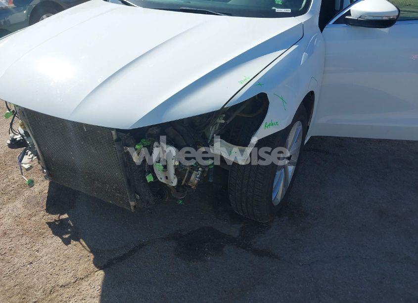 Photo 6 of 2018 Volkswagen Passat 2.0T SE (VIN 1VWBA7A30JC044830)