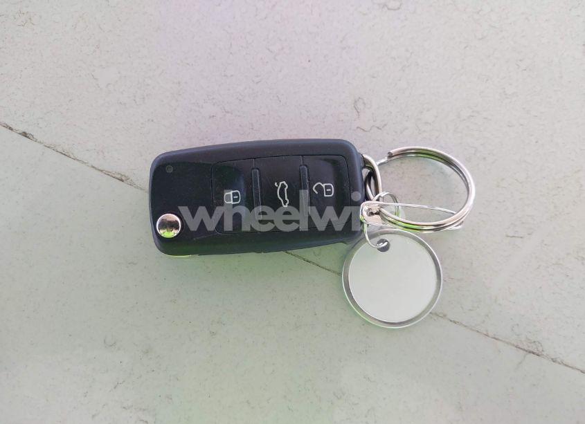 Photo 11 of 2018 Volkswagen Passat 2.0T SE (VIN 1VWBA7A30JC052183)