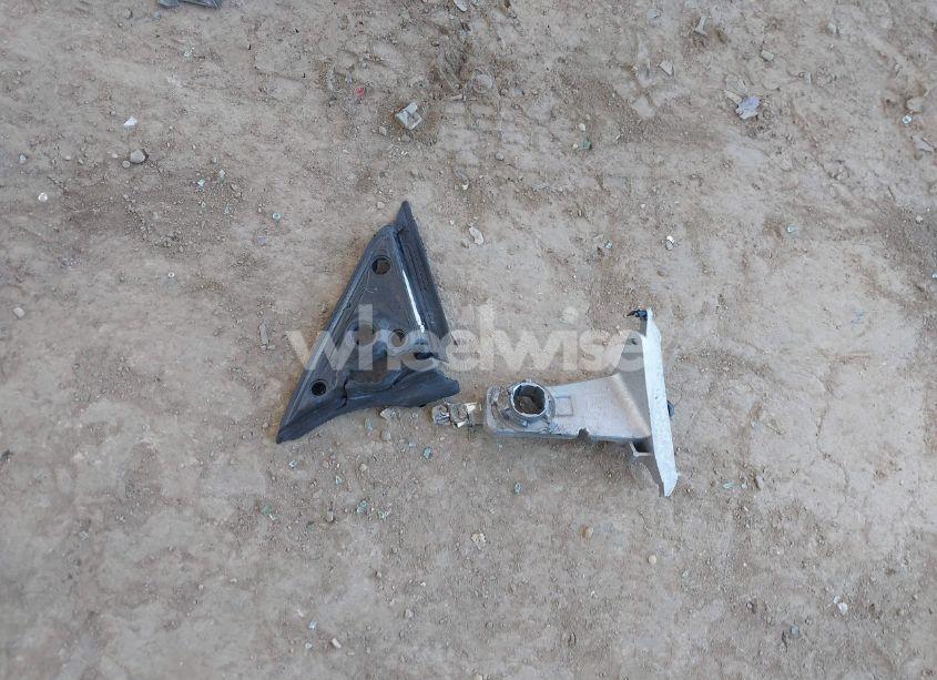 Photo 12 of 2018 Volkswagen Passat 2.0T SE (VIN 1VWBA7A30JC052183)