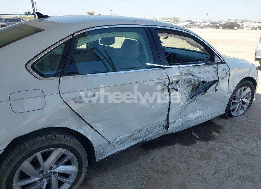 Photo 6 of 2018 Volkswagen Passat 2.0T SE (VIN 1VWBA7A30JC052183)