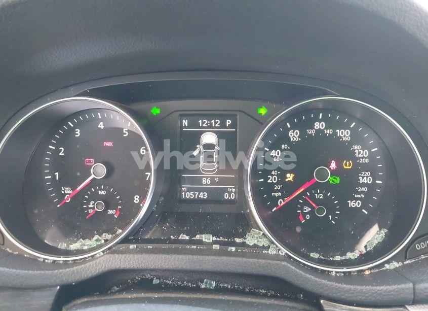 Photo 7 of 2018 Volkswagen Passat 2.0T SE (VIN 1VWBA7A30JC052183)