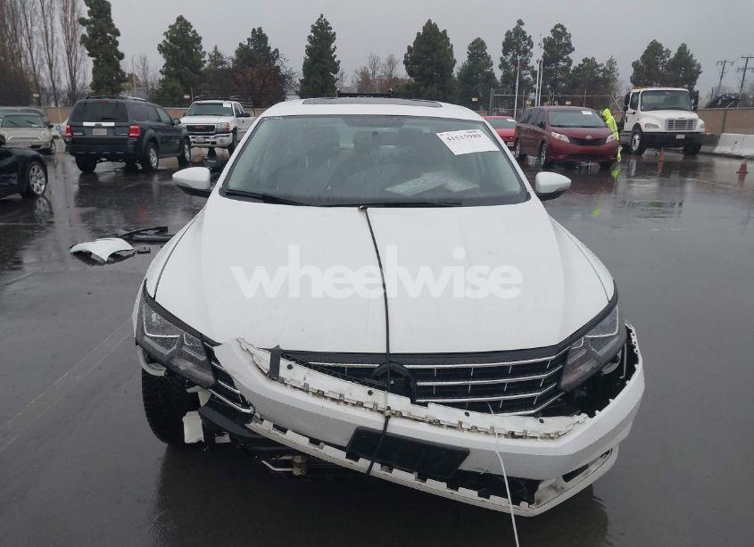 Photo 12 of 2018 Volkswagen Passat 2.0T SE (VIN 1VWBA7A31JC016387)