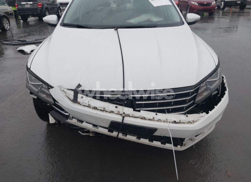 Photo 6 of 2018 Volkswagen Passat 2.0T SE (VIN 1VWBA7A31JC016387)