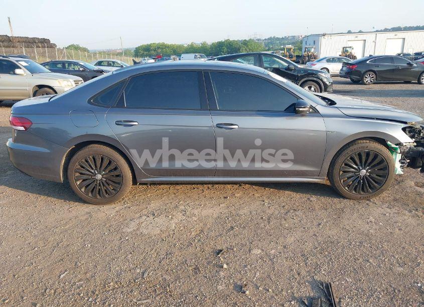 Photo 12 of 2022 Volkswagen Passat 2.0T LIMITED EDITION (VIN 1VWBA7A31NC008036)