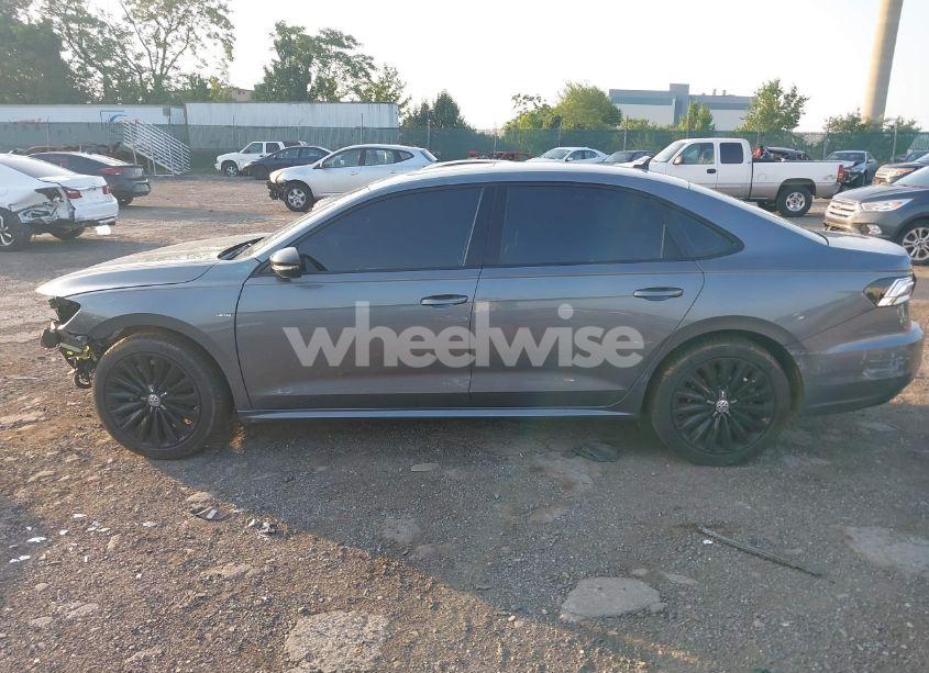 Photo 13 of 2022 Volkswagen Passat 2.0T LIMITED EDITION (VIN 1VWBA7A31NC008036)