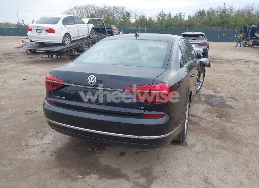 Photo 4 of 2018 Volkswagen Passat 2.0T SE (VIN 1VWBA7A32JC013174)