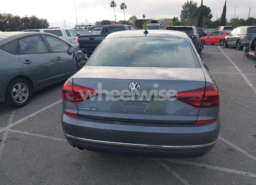 Photo 16 of 2018 Volkswagen Passat 2.0T SE (VIN 1VWBA7A32JC027527)