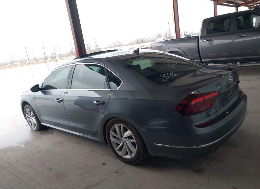 Photo 14 of 2018 Volkswagen Passat 2.0T SE (VIN 1VWBA7A33JC011546)