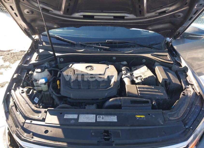 Photo 10 of 2018 Volkswagen Passat 2.0T SE (VIN 1VWBA7A33JC015662)