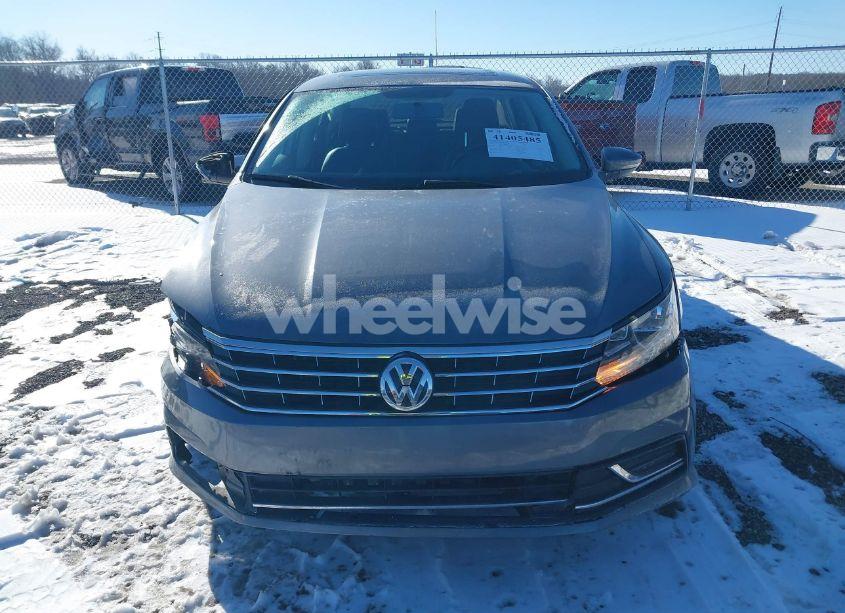 Photo 12 of 2018 Volkswagen Passat 2.0T SE (VIN 1VWBA7A33JC015662)