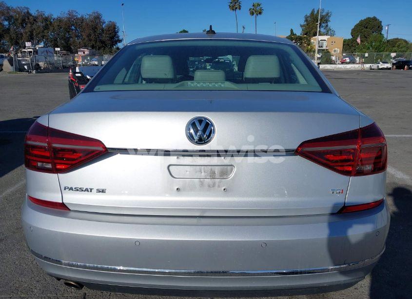 Photo 16 of 2018 Volkswagen Passat 2.0T SE (VIN 1VWBA7A33JC026032)