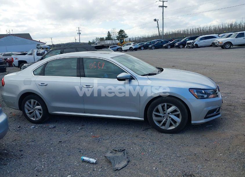 Photo 13 of 2018 Volkswagen Passat 2.0T SE (VIN 1VWBA7A33JC052324)