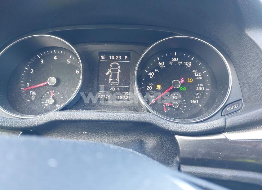 Photo 15 of 2018 Volkswagen Passat 2.0T SE (VIN 1VWBA7A33JC052324)