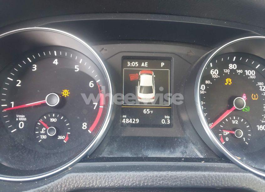 Photo 15 of 2018 Volkswagen Passat 2.0T SE (VIN 1VWBA7A34JC007960)