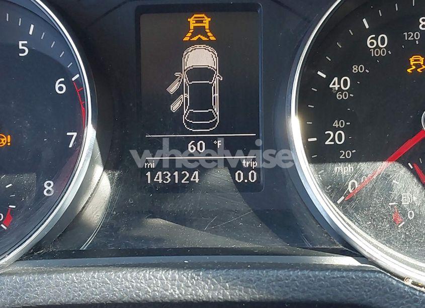 Photo 15 of 2018 Volkswagen Passat 2.0T SE (VIN 1VWBA7A34JC040280)