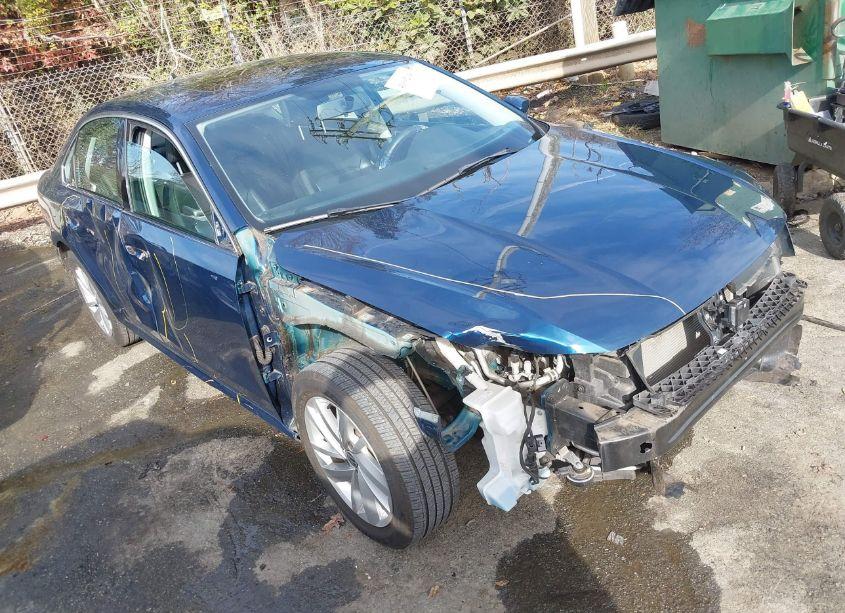 2018 Volkswagen Passat 2.0T SE (VIN 1VWBA7A34JC041803) main photo