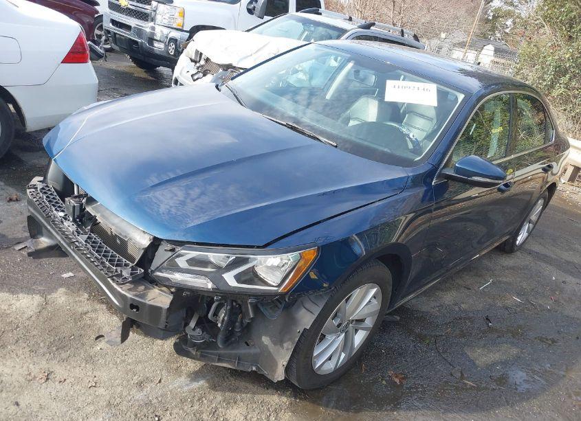 Photo 2 of 2018 Volkswagen Passat 2.0T SE (VIN 1VWBA7A34JC041803)