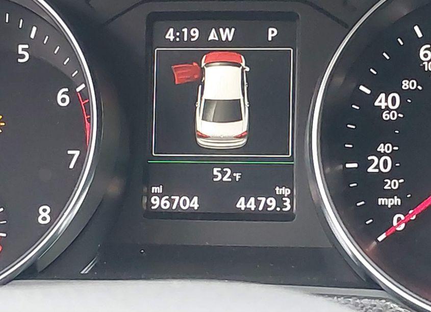 Photo 15 of 2018 Volkswagen Passat 2.0T SE (VIN 1VWBA7A35JC001200)