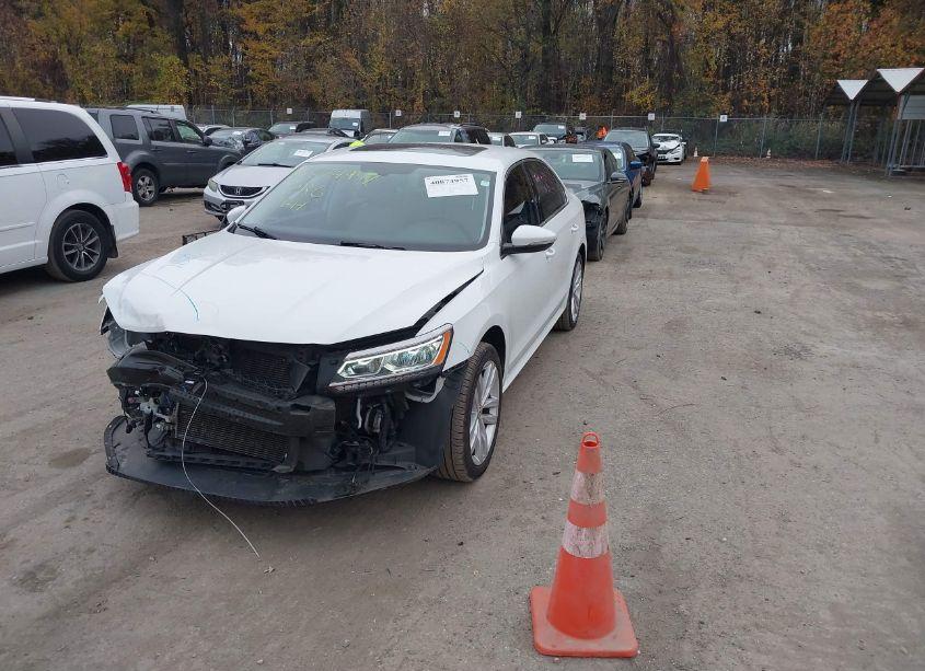 Photo 2 of 2018 Volkswagen Passat 2.0T SE (VIN 1VWBA7A35JC001200)