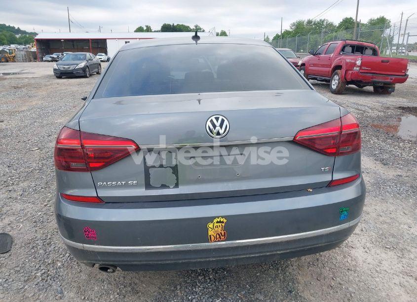 Photo 17 of 2018 Volkswagen Passat 2.0T SE (VIN 1VWBA7A35JC011922)