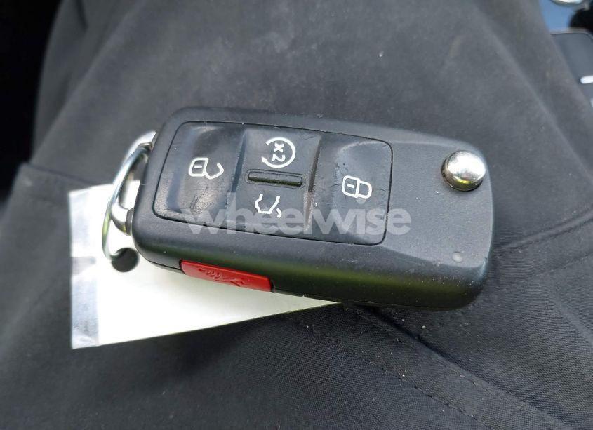 Photo 11 of 2018 Volkswagen Passat 2.0T SE (VIN 1VWBA7A35JC031071)