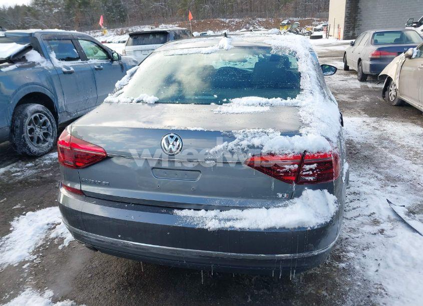 Photo 17 of 2018 Volkswagen Passat 2.0T SE (VIN 1VWBA7A35JC031071)