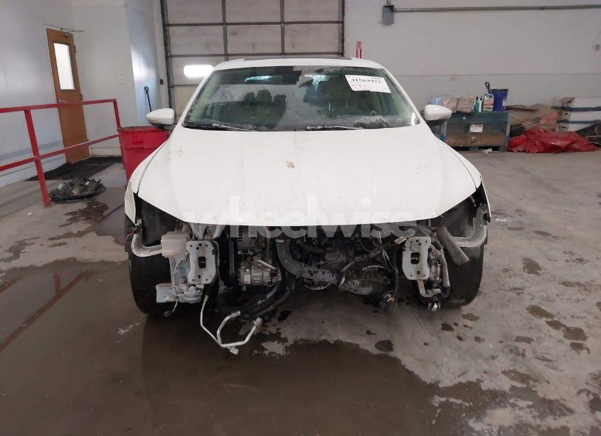 Photo 12 of 2018 Volkswagen Passat 2.0T SE (VIN 1VWBA7A36JC017146)