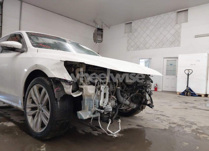 Photo 17 of 2018 Volkswagen Passat 2.0T SE (VIN 1VWBA7A36JC017146)