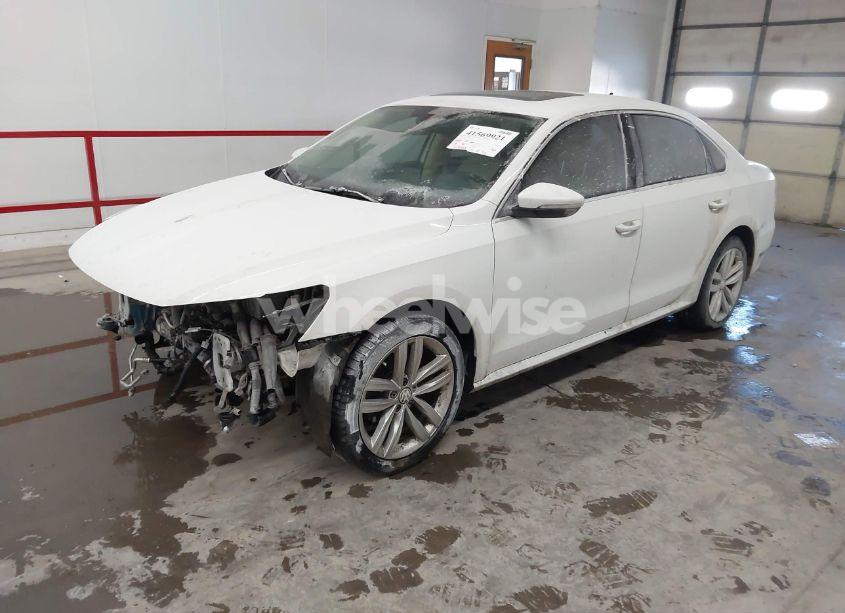 Photo 2 of 2018 Volkswagen Passat 2.0T SE (VIN 1VWBA7A36JC017146)