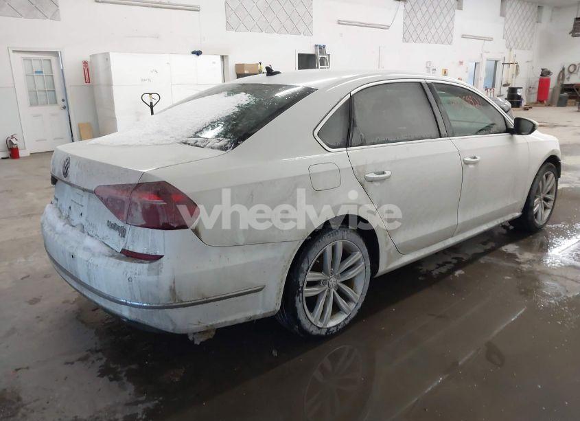 Photo 4 of 2018 Volkswagen Passat 2.0T SE (VIN 1VWBA7A36JC017146)