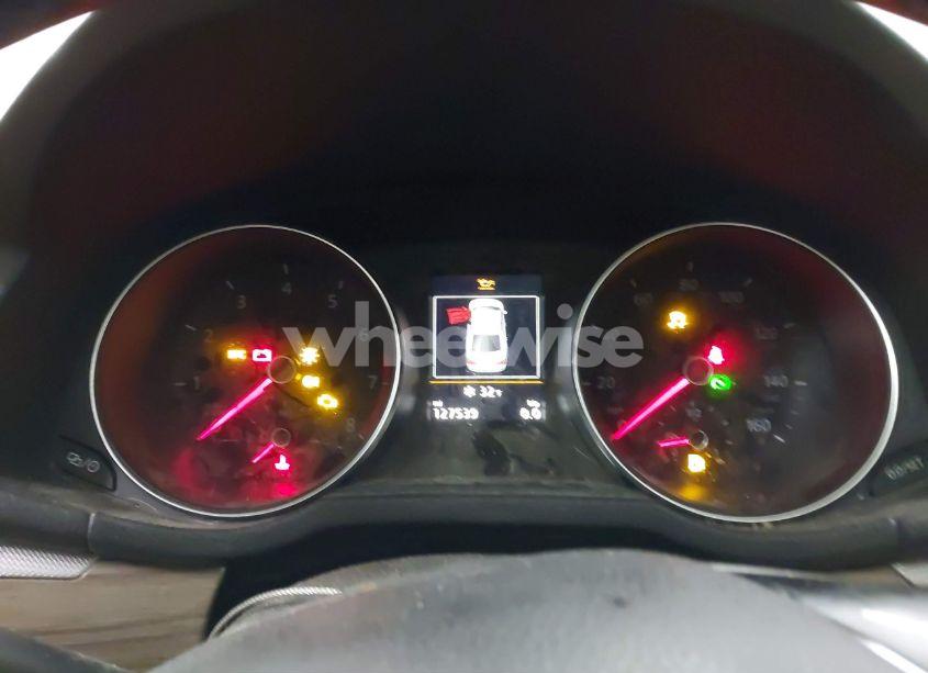 Photo 7 of 2018 Volkswagen Passat 2.0T SE (VIN 1VWBA7A36JC017146)