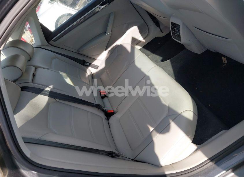 Photo 8 of 2018 Volkswagen Passat 2.0T SE (VIN 1VWBA7A36JC040815)